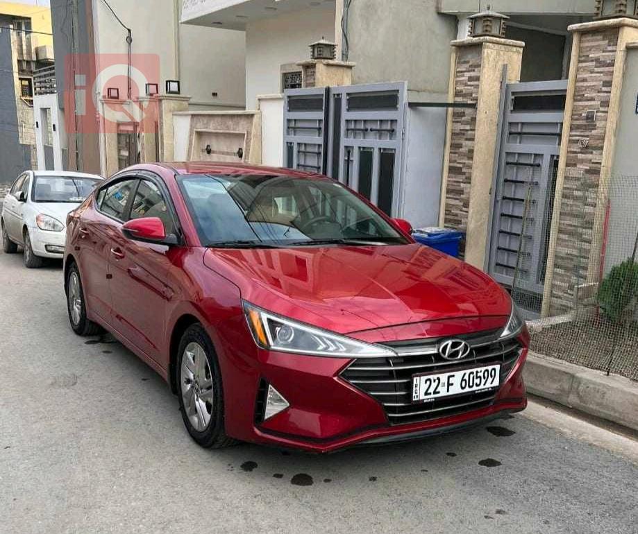 هیوندای ئەلەنترا